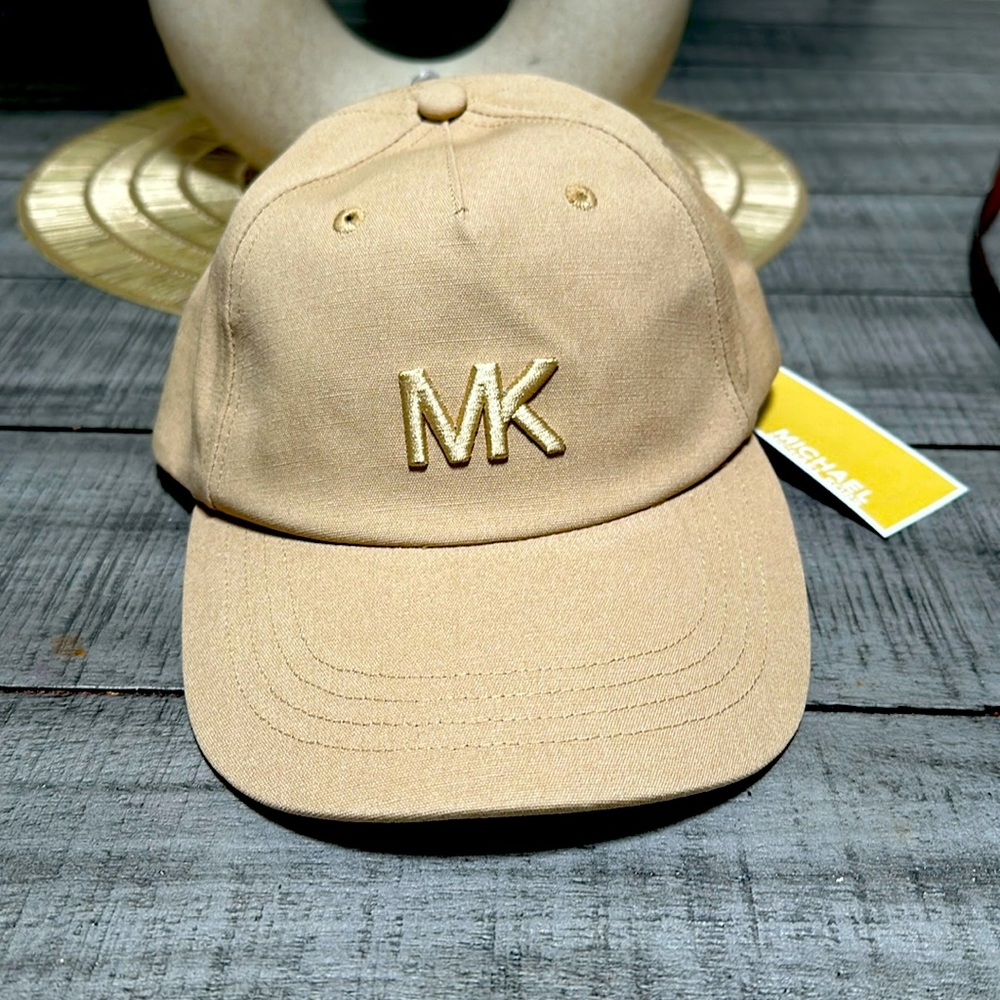 Micheal Kors Hat
